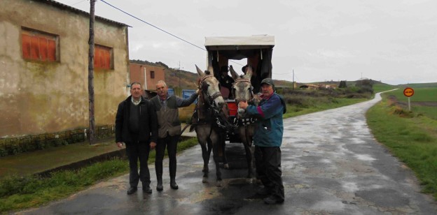 DE LLODIO A EL ROCÍO CON MULAS